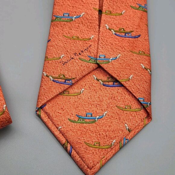 BVLGARI BULGARI Neck Tie. Venice Gondolas On Red Silk 7 Fold  Made In Italy - Picture 5 of 8